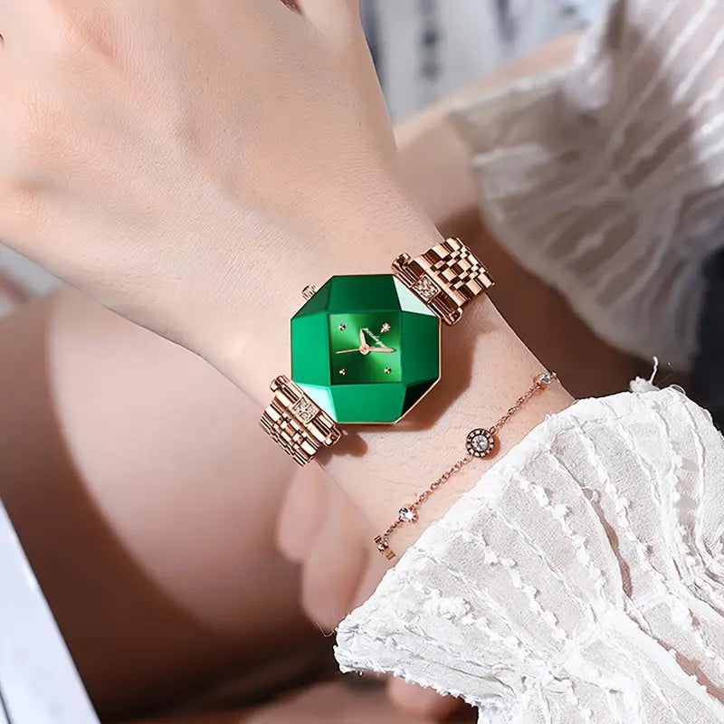 💚✨ Women's Luxury Stainless Steel Square Watch and 🌿🕰️  Faux Leather Strap, Stylish & Durable for Everyday Glam Watch🎓👗💎🌟
