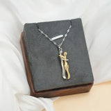 Elegant Couple Hug Heart Pendant Necklace – 18K Gold-Plated Stainless Steel Romantic Jewelry Gift for Women 💖